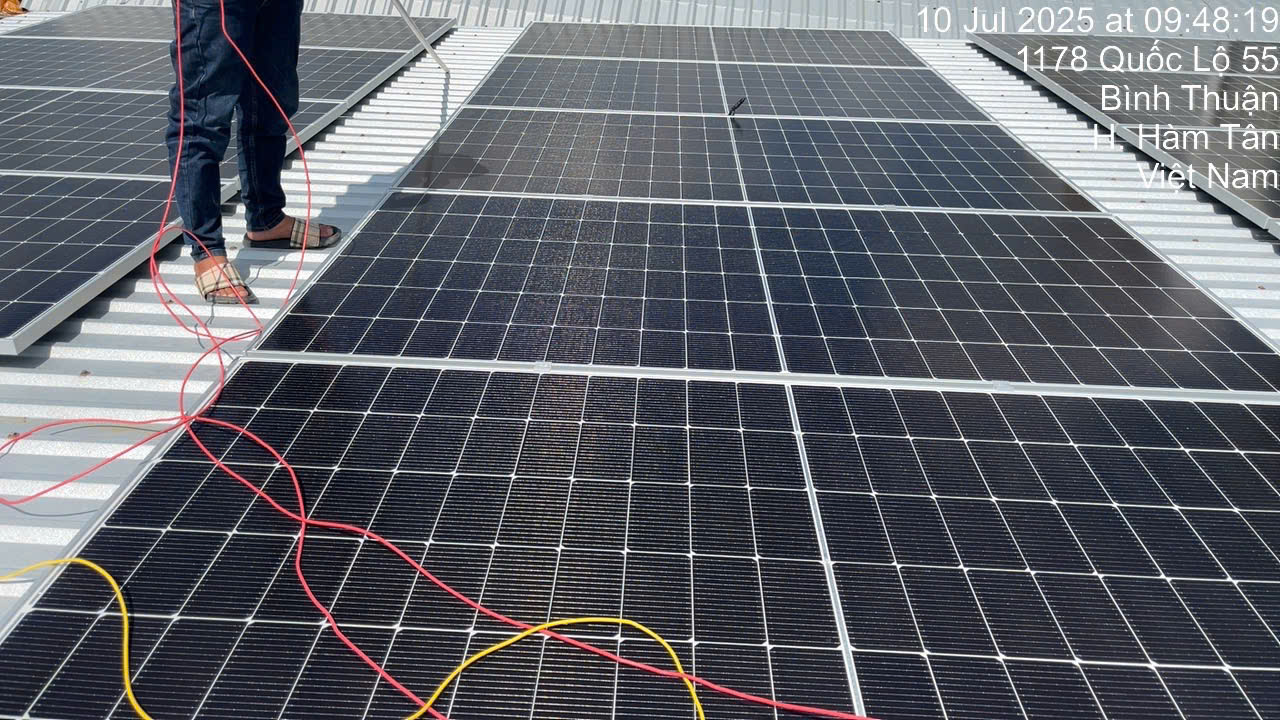 Hệ thống điện năng lượng mặt trời 8kW có lưu trữ 14kWh