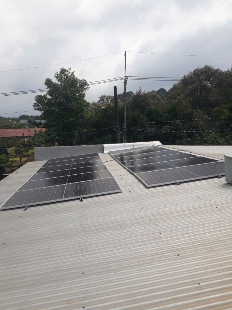 Hệ thống điện mặt trời 6kW hòa lưới có lưu trữ tại Đà Nẵng