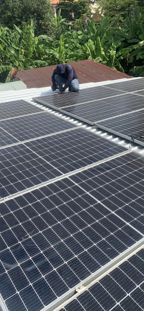 Hệ 8kW điện năng lượng mặt trời bám tải