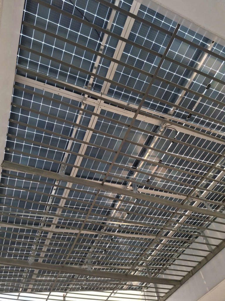 Hệ thống điện năng lượng mặt trời hòa lưới 8kW có lưu trữ