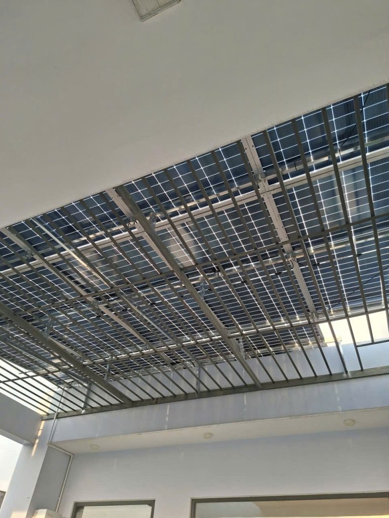 Hệ thống điện năng lượng mặt trời hòa lưới 8kW có lưu trữ