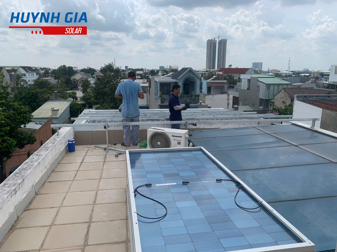 Hệ thống điện năng lượng mặt trời hòa lưới 8kW có lưu trữ