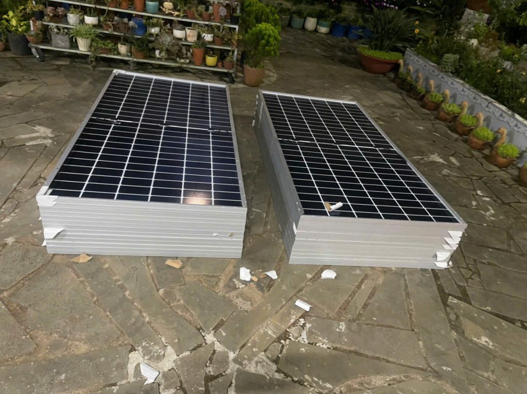 Hệ thống điện năng lượng mặt trời hoà lưới bám tải 1 pha 10kW