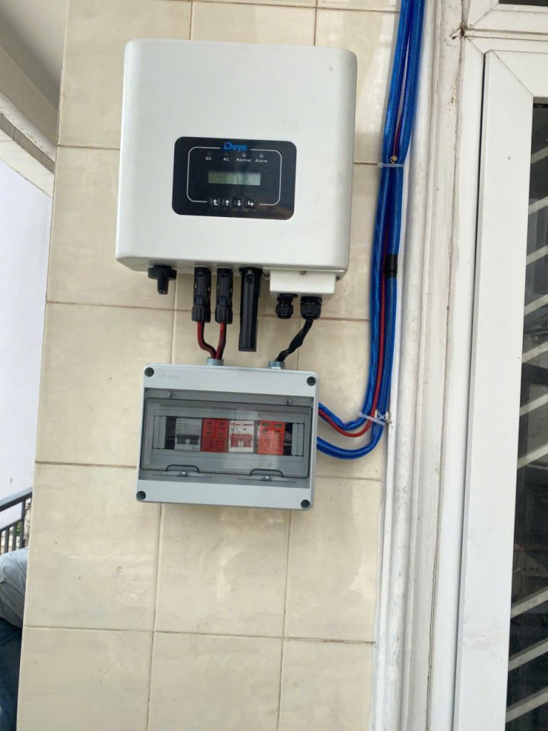 Hệ thống điện năng lượng mặt trời hoà lưới bám tải 1 pha 5kW
